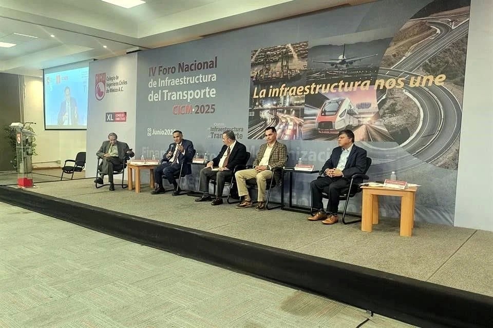 Reconoce SICT que 30% de la red carretera ha tenido abandono