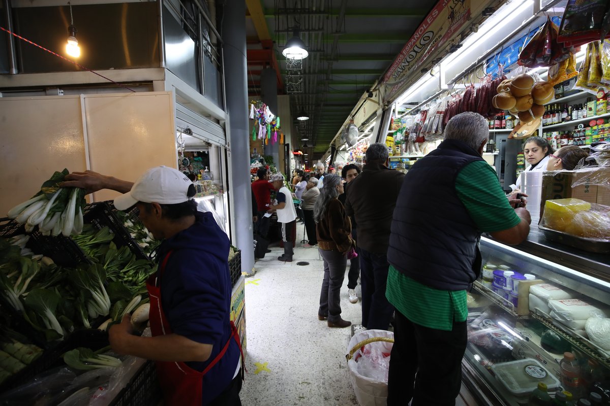 Comerciantes de mercados exigen acción: marchan hoy por obras prometidas